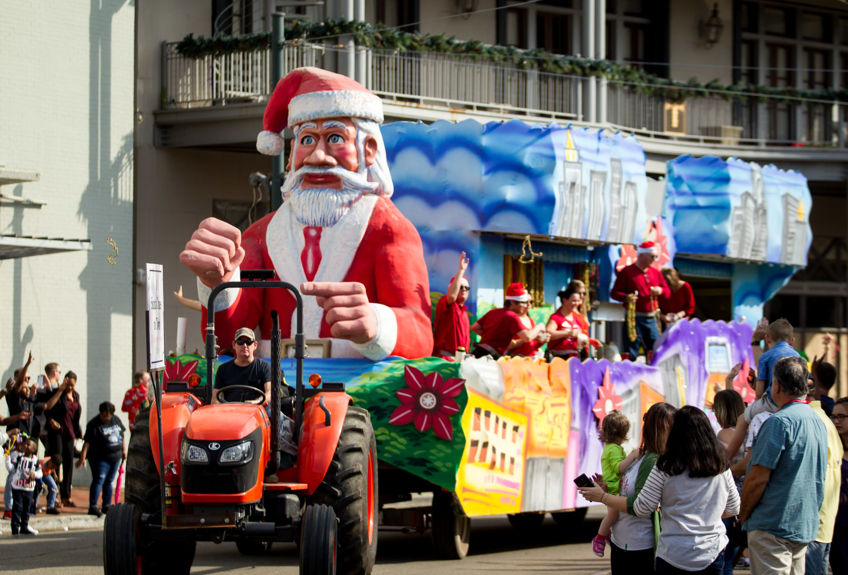 NO.jingleparade003.120218.jpg